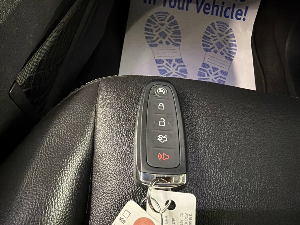 Certified 2019 Ford Escape Titanium AWD/4WD image 38