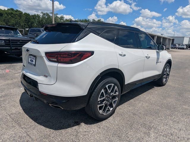 Used 2024 Chevrolet Blazer RS FWD image 5