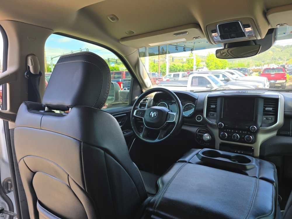 Used 2021 RAM 1500 Laramie w/ Off Road Group AWD/4WD image 11