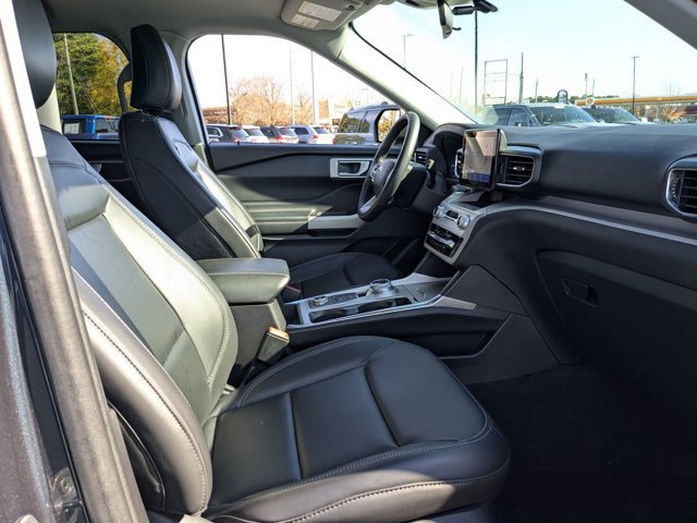 Certified 2023 Ford Explorer XLT w/ Equipment Group 202A image 36