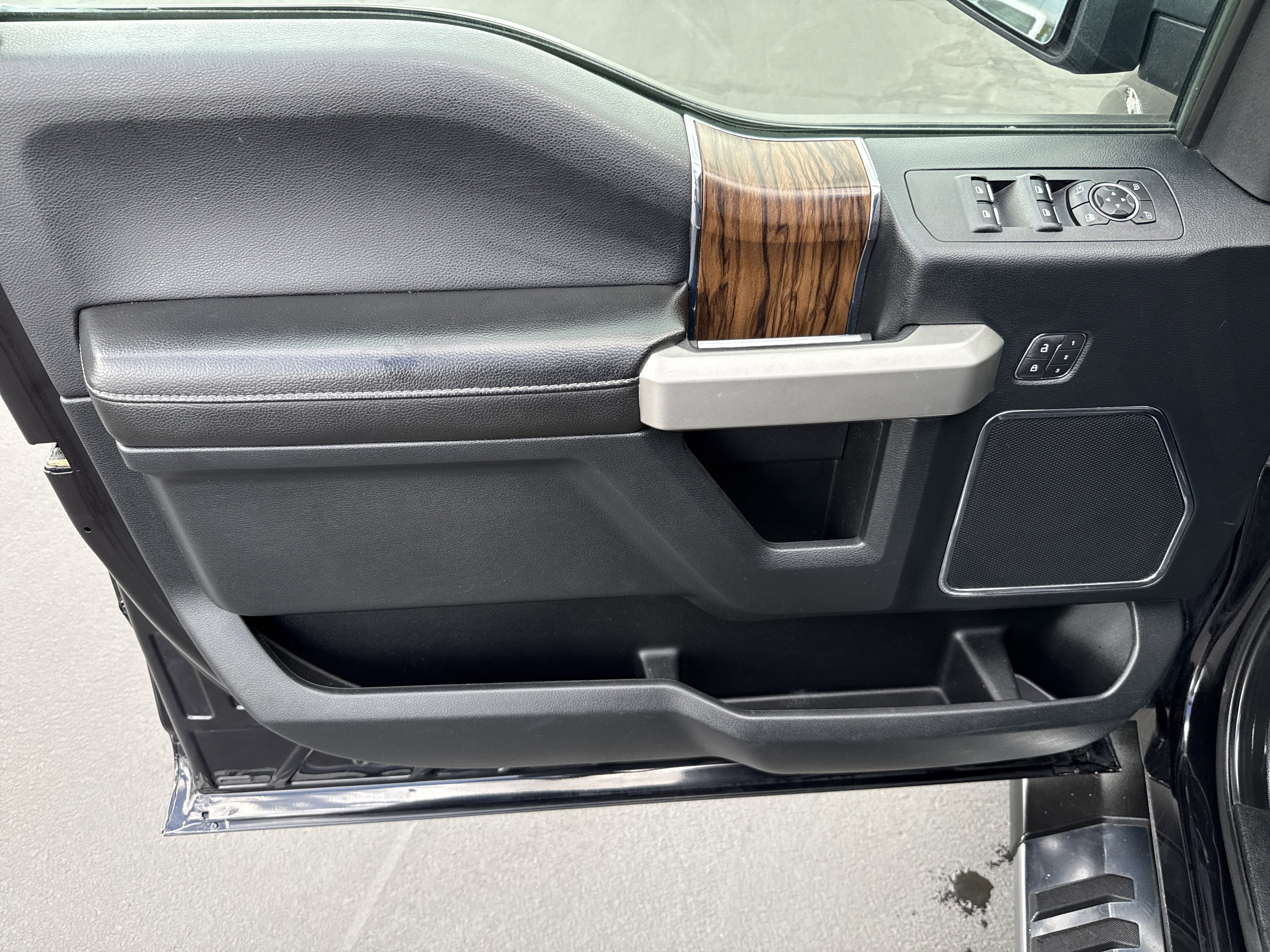Certified 2019 Ford F150 Lariat AWD/4WD image 15