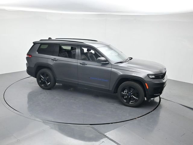 Used 2023 Jeep Grand Cherokee L Altitude AWD/4WD image 43