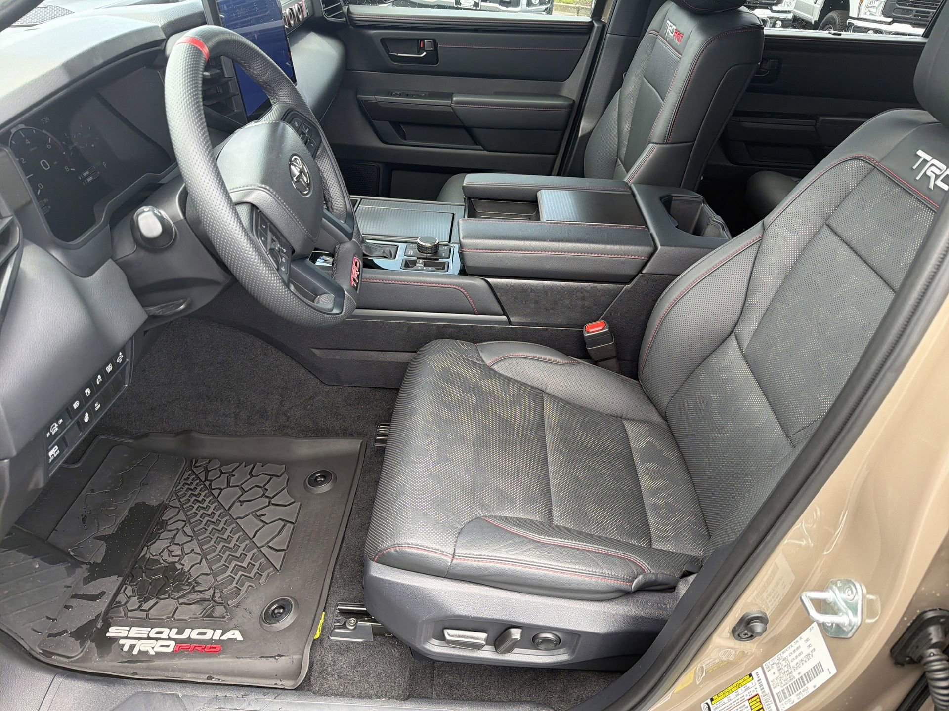 Used 2025 Toyota Sequoia TRD Pro AWD/4WD image 20