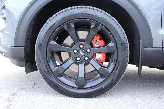 Certified 2024 Ford Explorer ST w/ Equipment Group 401A AWD/4WD image 9
