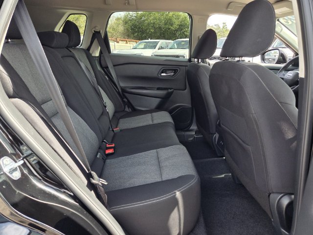 Used 2026 Nissan Rogue SV w/ Cold Weather Package FWD image 17