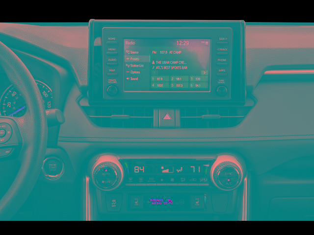 Used 2020 Toyota RAV4 XLE w/ Convenience Package FWD image 10