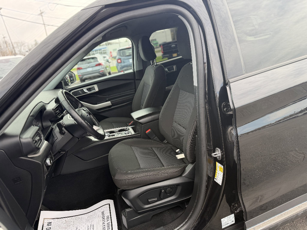 Certified 2023 Ford Explorer XLT AWD/4WD image 13