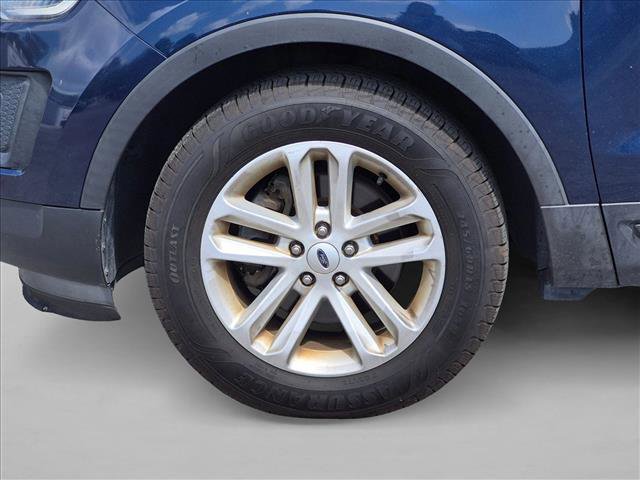 Certified 2017 Ford Explorer FWD image 9