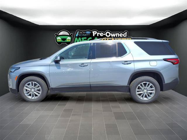 Used 2023 Chevrolet Traverse LT FWD image 3