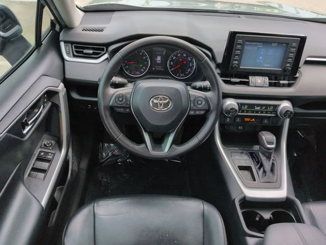 Used 2019 Toyota RAV4 XLE Premium w/ Cold Weather Package FWD image 16
