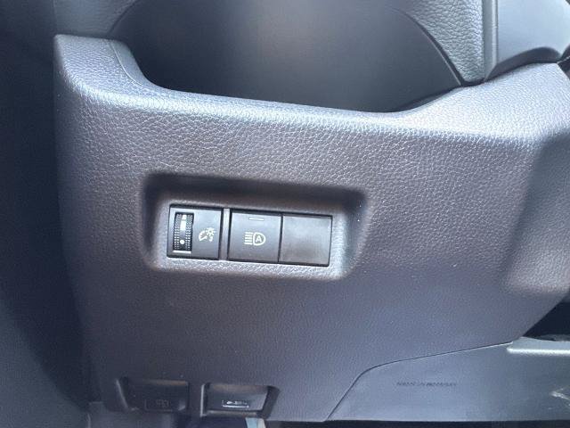 Used 2025 Toyota RAV4 LE FWD image 20