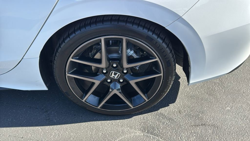 Used 2024 Honda Civic Sport Touring image 8