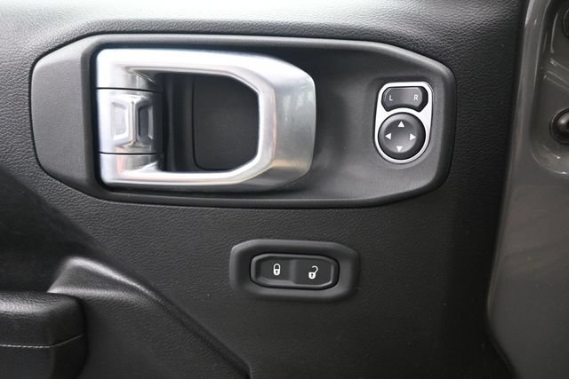 Used 2021 Jeep Gladiator Sport AWD/4WD image 10