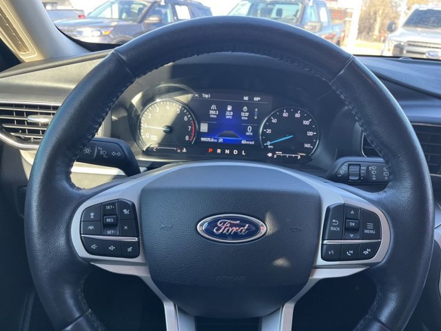 Certified 2021 Ford Explorer XLT w/ Equipment Group 202A image 19