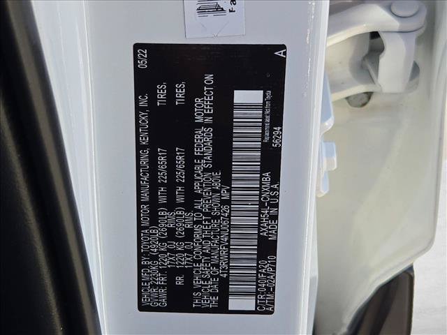 Used 2022 Toyota RAV4 XLE AWD/4WD image 23