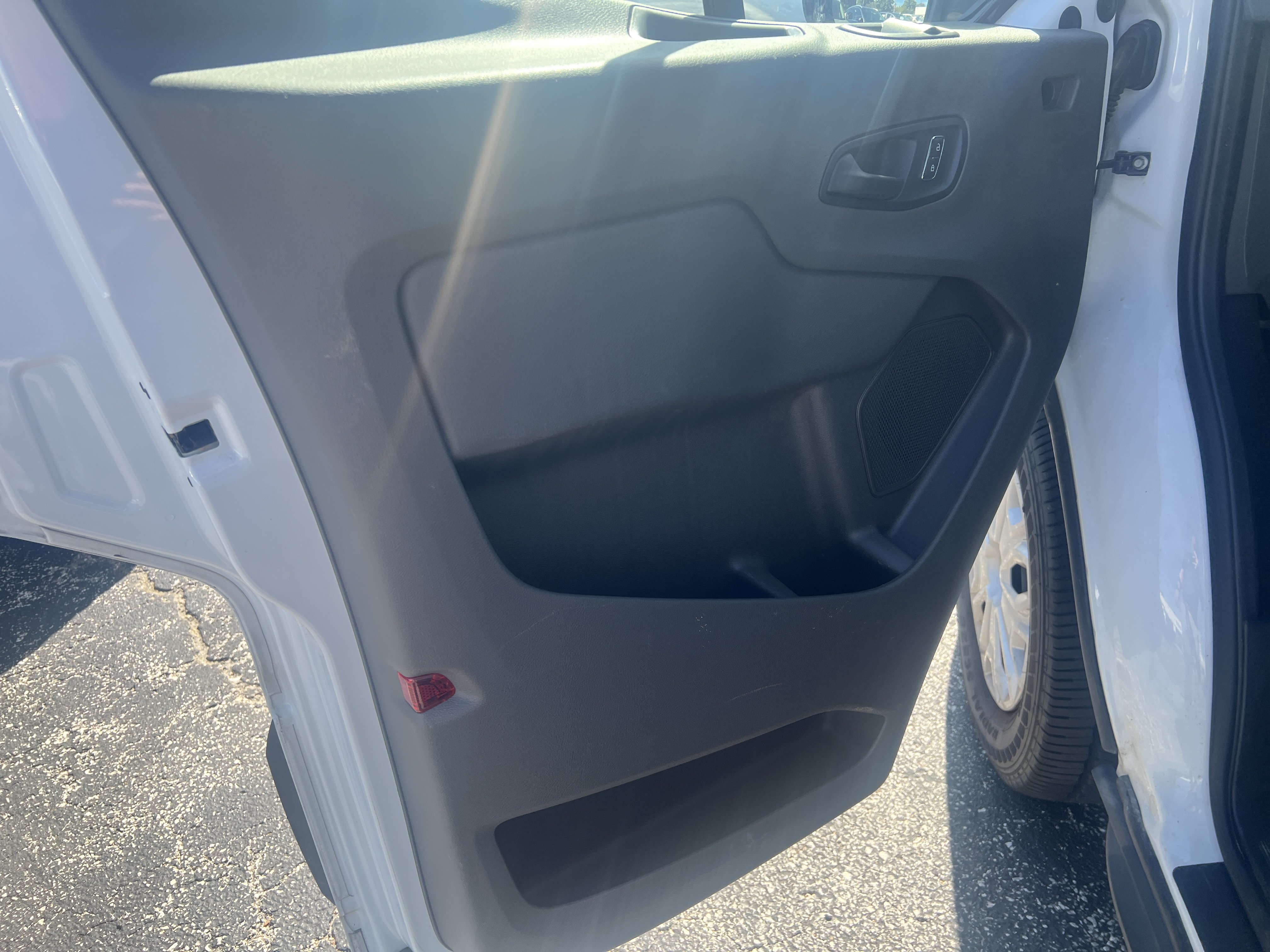 Certified 2025 Ford Transit 350 XLT RWD image 8