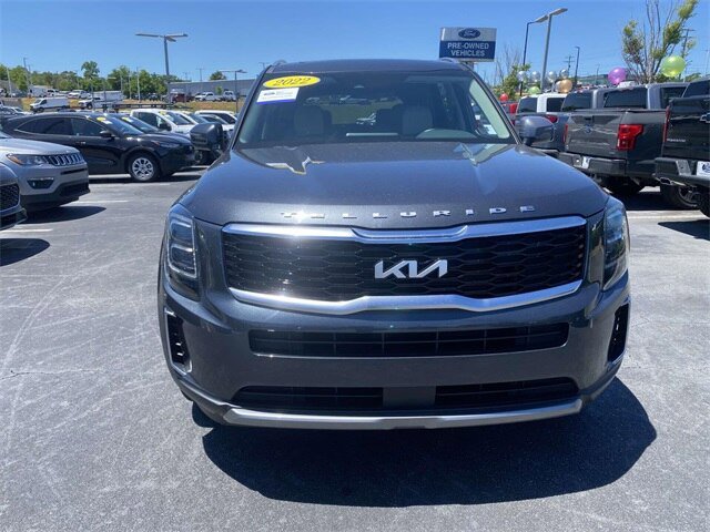Used 2022 Kia Telluride EX w/ EX Premium Package FWD image 2