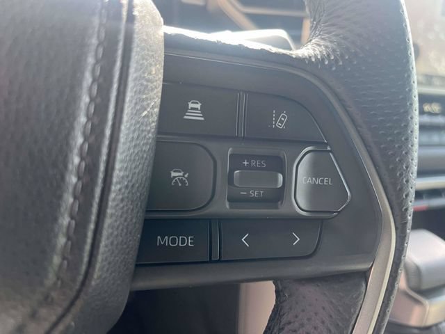 Used 2025 Toyota Tundra Limited AWD/4WD image 23
