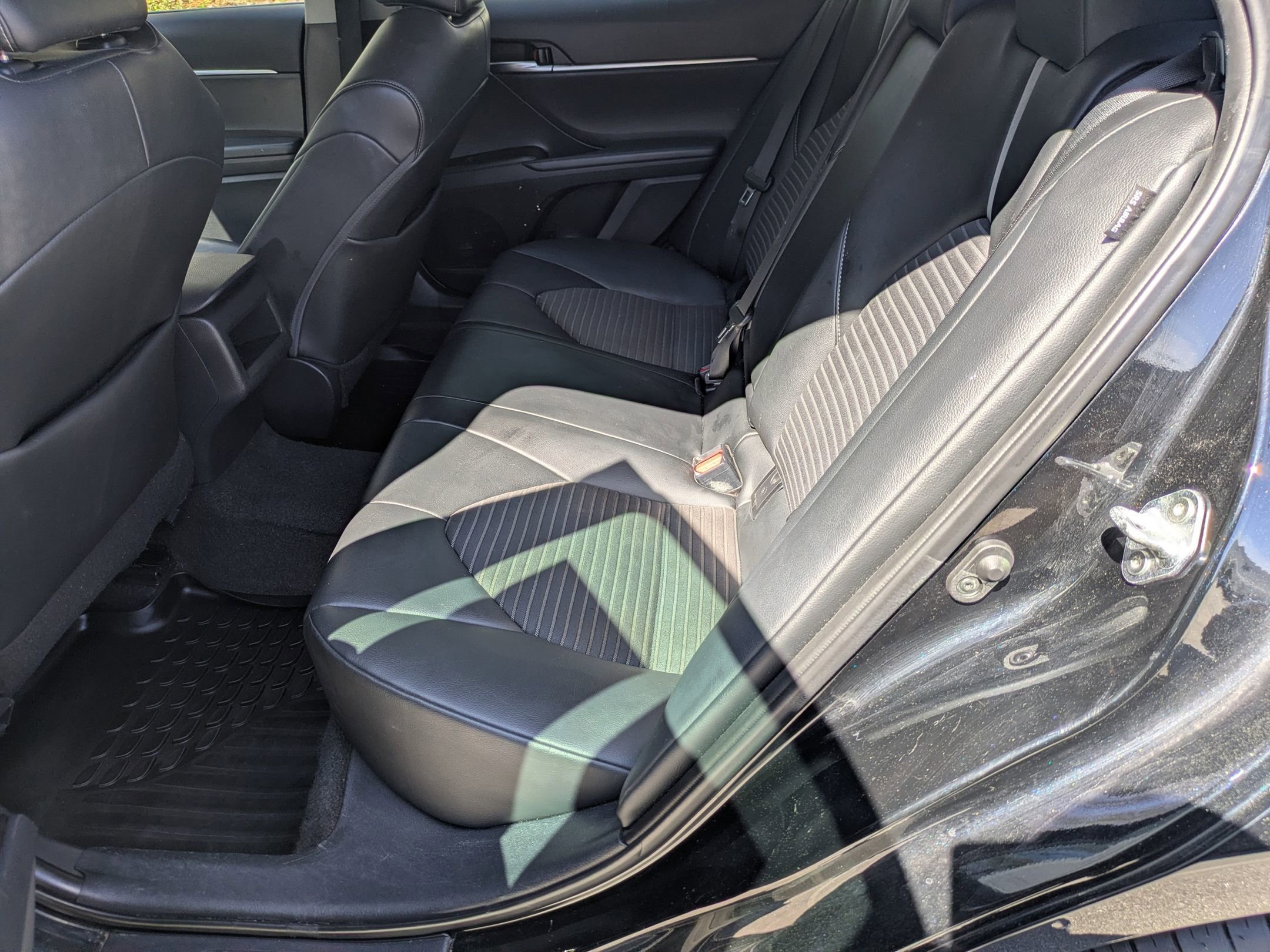 Used 2021 Toyota Camry SE image 27