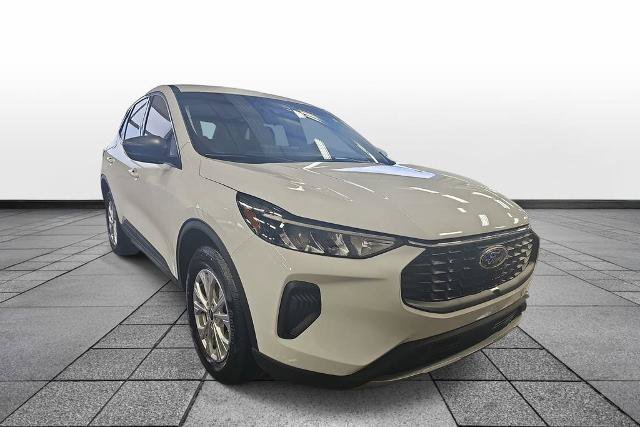 Certified 2023 Ford Escape Active w/ Tech Pack #1 AWD/4WD image 3