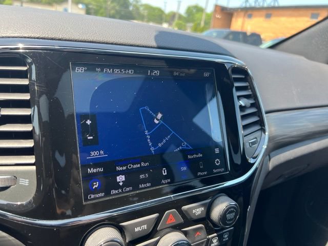 Used 2020 Jeep Grand Cherokee Altitude AWD/4WD image 14