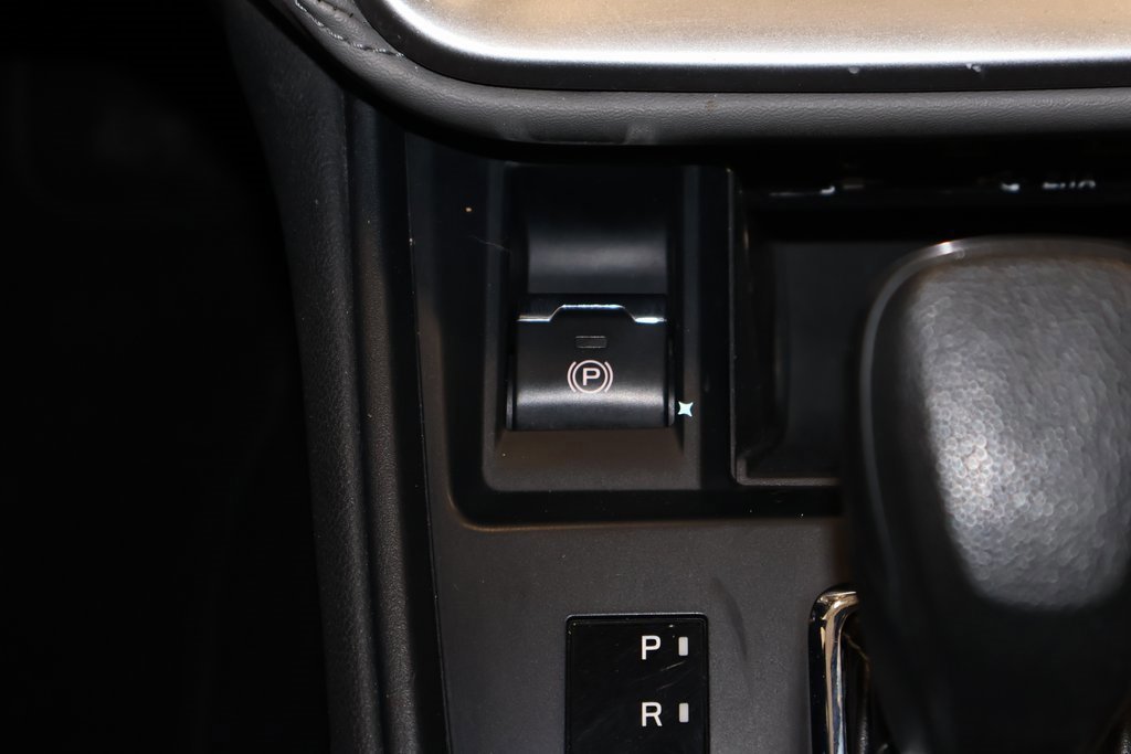 Used 2020 Subaru Legacy image 28