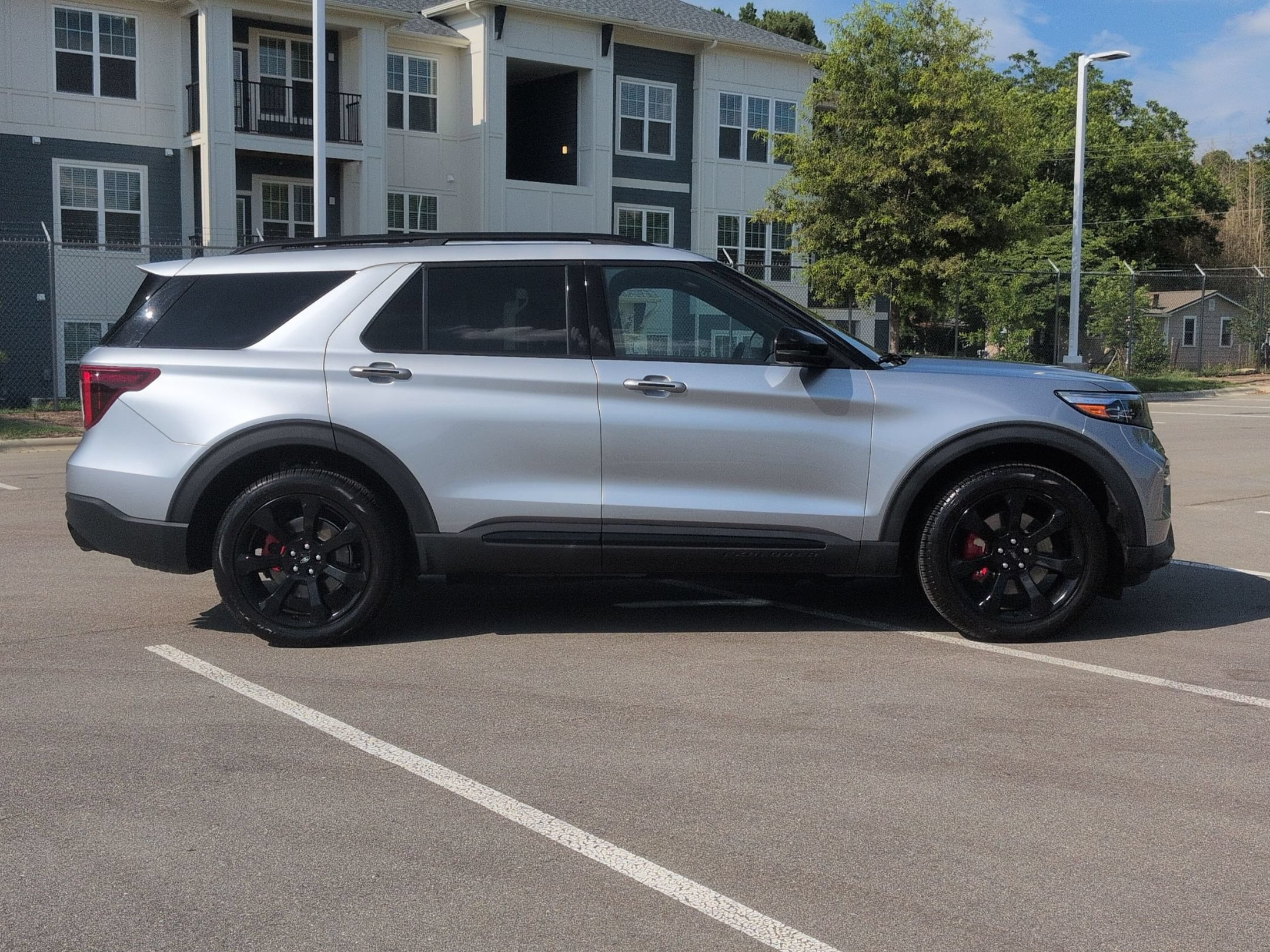 Certified 2023 Ford Explorer ST w/ Equipment Group 401A AWD/4WD image 3