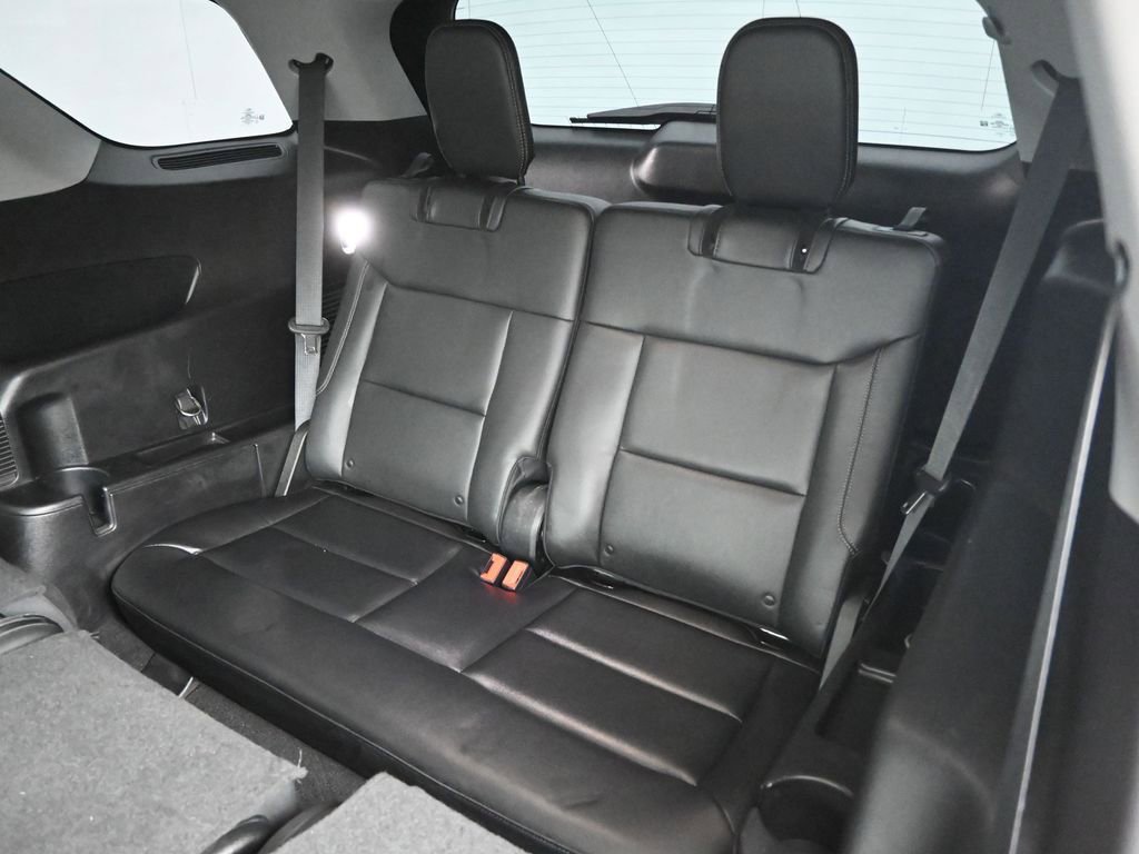 Certified 2020 Ford Explorer XLT w/ Equipment Group 202A image 25