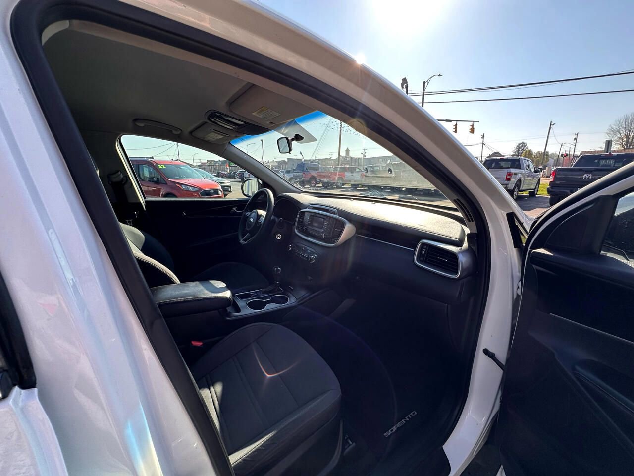 Used 2016 Kia Sorento LX image 27