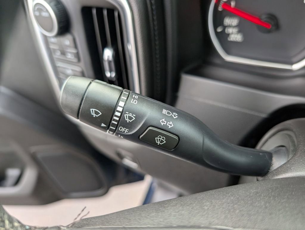 Used 2022 Chevrolet Silverado 1500 LT image 31