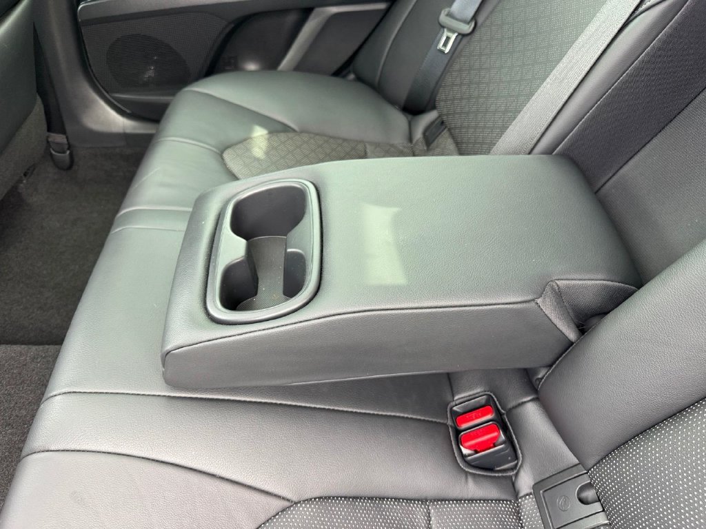 Used 2019 Toyota Camry XSE FWD image 10