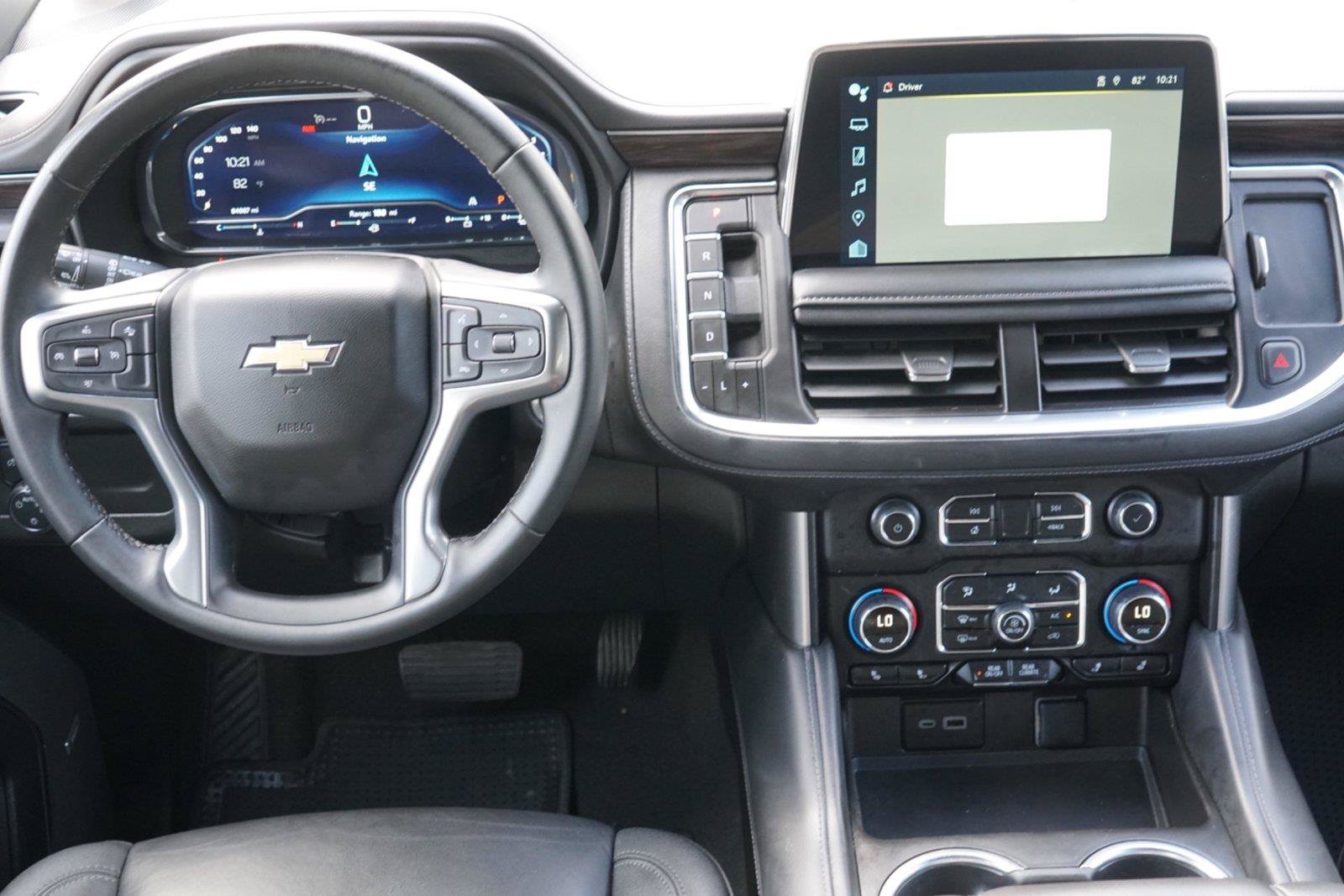 Used 2024 Chevrolet Suburban LT RWD image 24