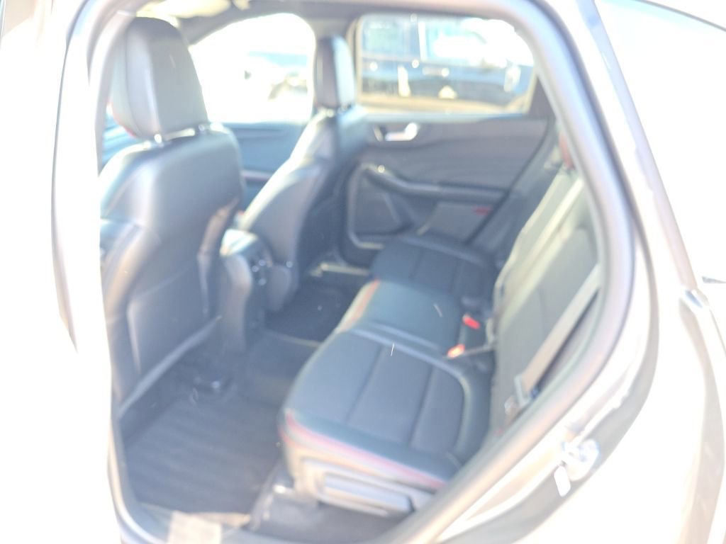 Certified 2025 Ford Escape ST-Line image 5