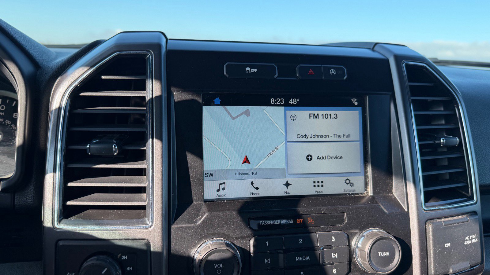 Certified 2017 Ford F150 XLT w/ Equipment Group 302A Luxury image 32