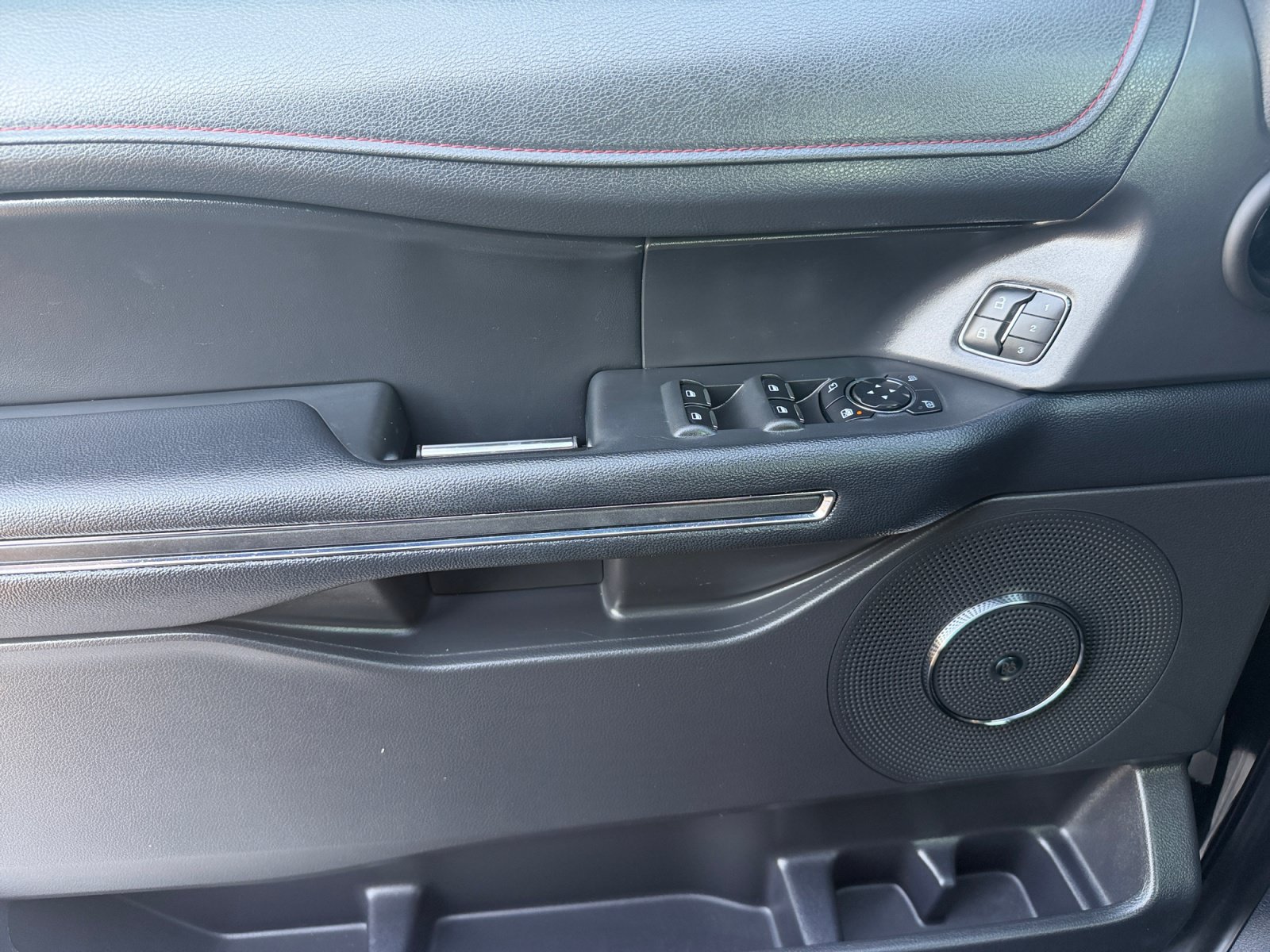 Certified 2024 Ford Expedition Limited RWD image 17