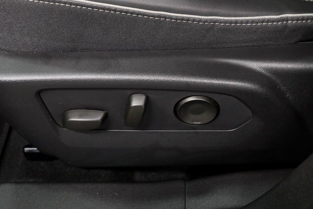 Used 2021 Buick Envision Essence image 25