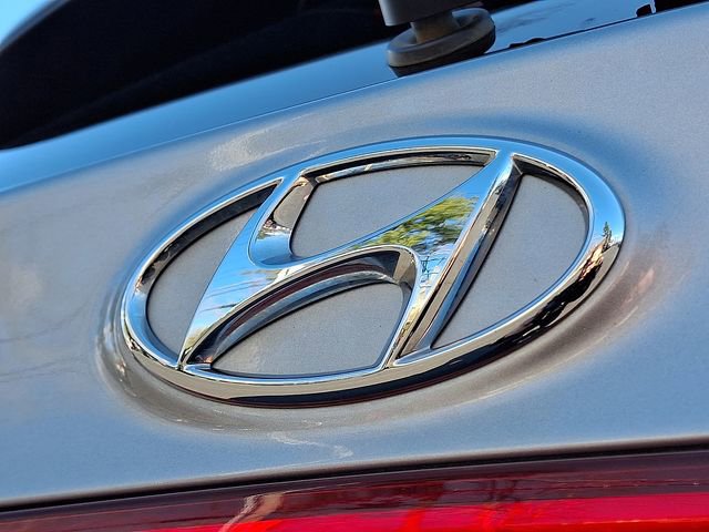 Used 2023 Hyundai Santa Fe SEL w/ Premium Package image 31
