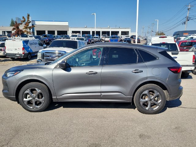 Certified 2024 Ford Escape ST-Line w/ Tech Pack #1 AWD/4WD image 2