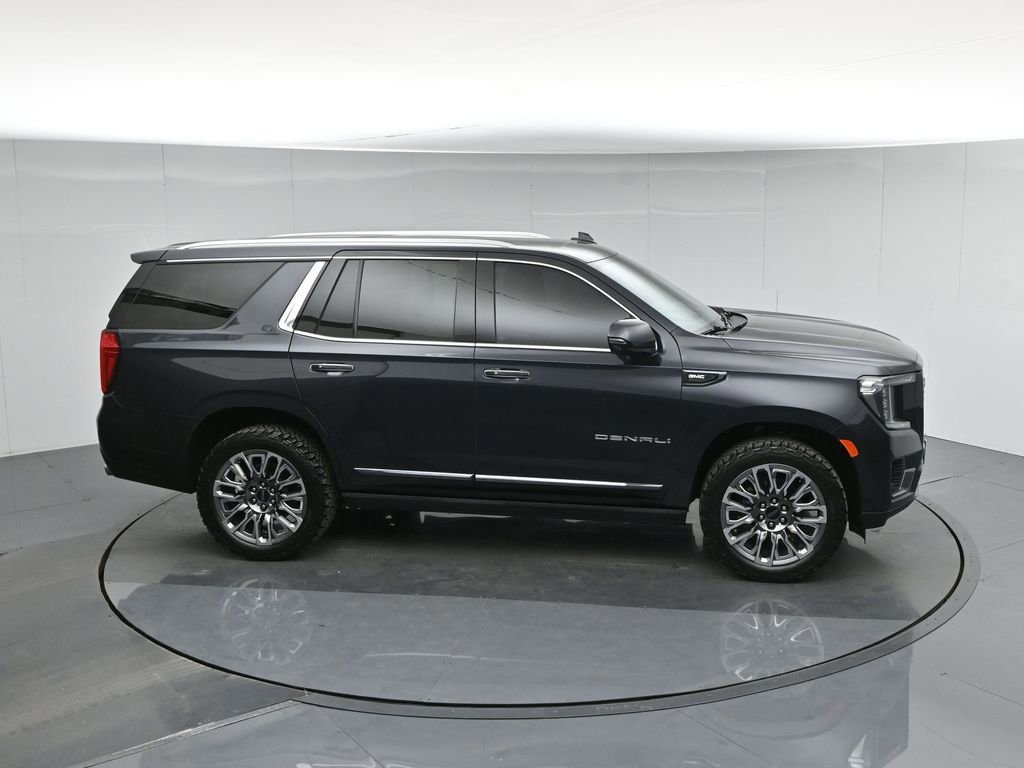 Used 2023 GMC Yukon Denali Ultimate image 11