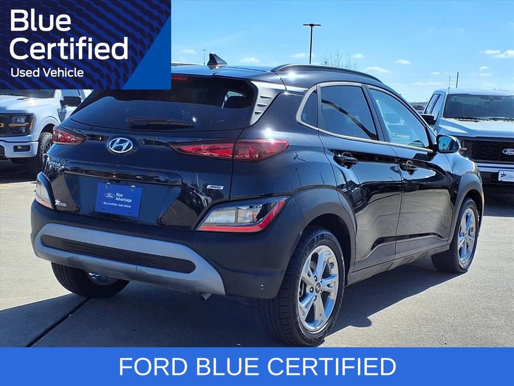 Used 2023 Hyundai Kona SEL image 2