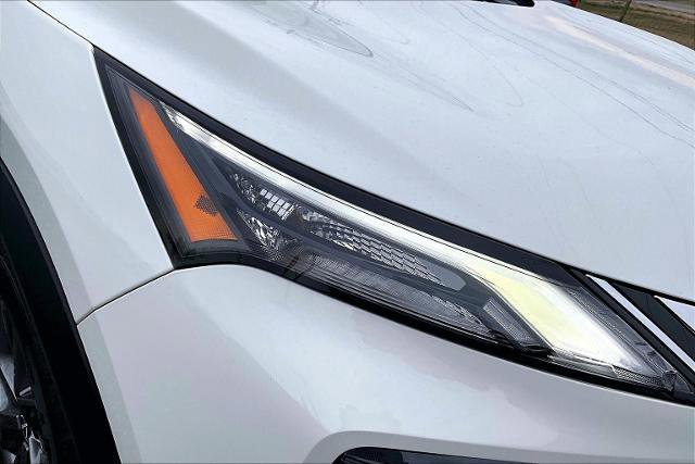 Used 2022 Nissan Rogue S image 32