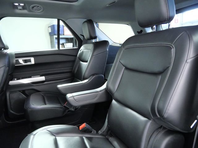 Certified 2023 Ford Explorer XLT w/ Equipment Group 202A AWD/4WD image 14