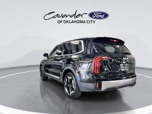 Used 2025 Kia Telluride S FWD image 6