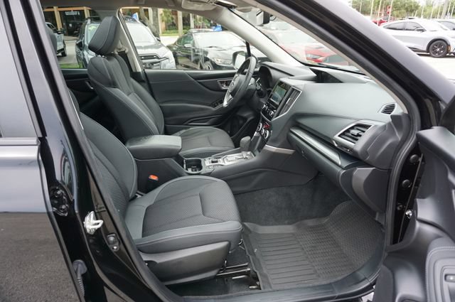 Used 2021 Subaru Forester Premium AWD/4WD image 3