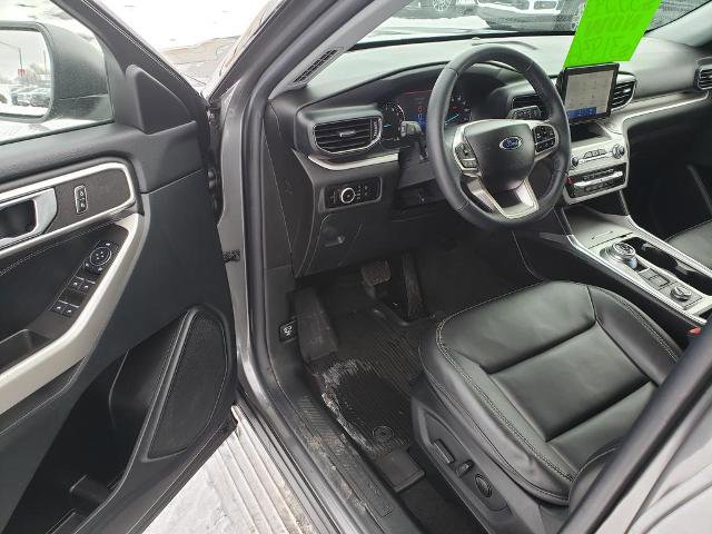 Certified 2023 Ford Explorer XLT w/ Equipment Group 202A image 11