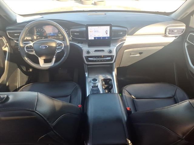 Certified 2023 Ford Explorer XLT w/ Equipment Group 202A image 14