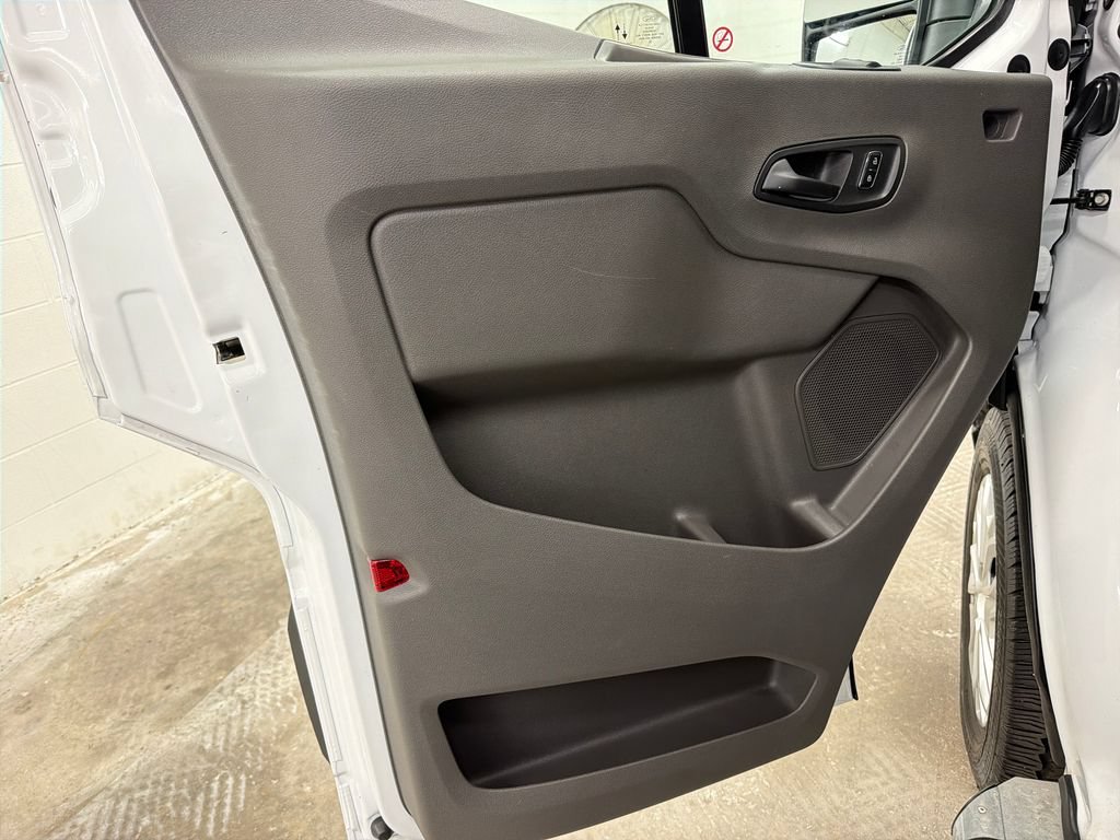 Certified 2025 Ford Transit 250 Low Roof w/ Exterior Upgrade Package RWD image 17