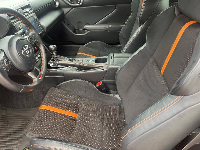 Used 2023 Toyota GR86 10th Anniversary SE RWD image 19