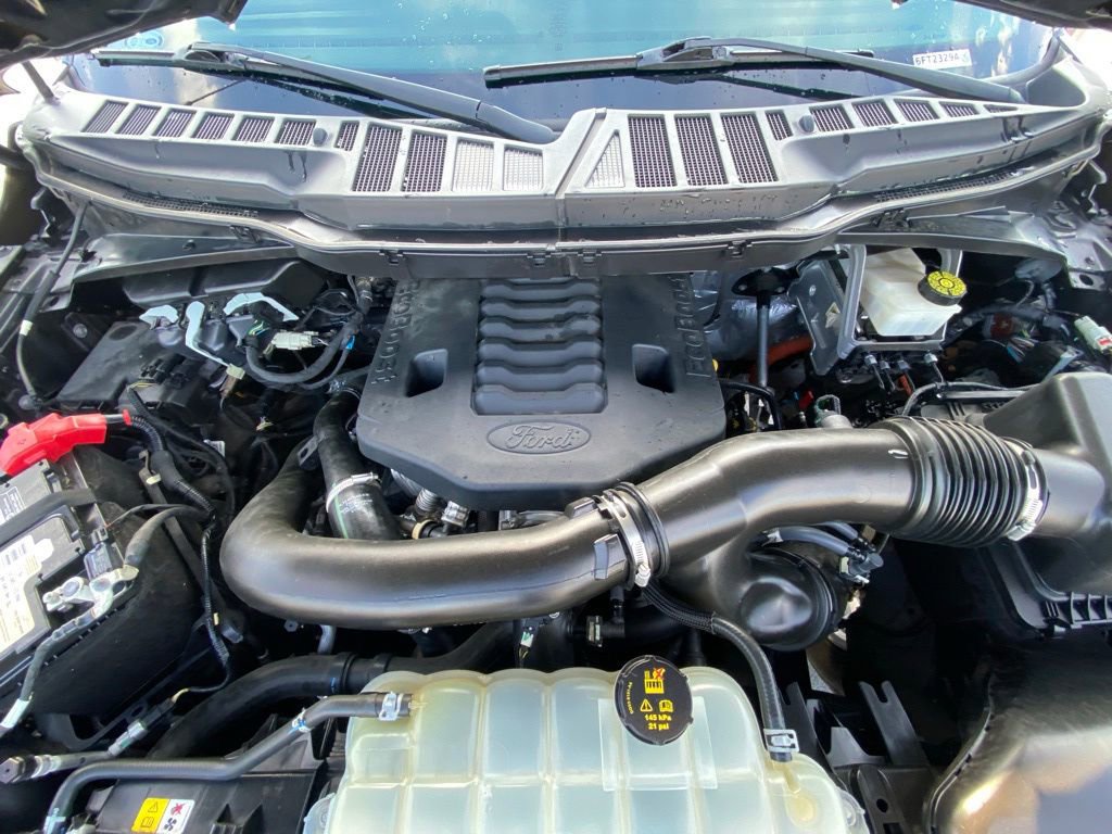 Certified 2022 Ford F150 Lariat w/ Equipment Group 502A High image 29