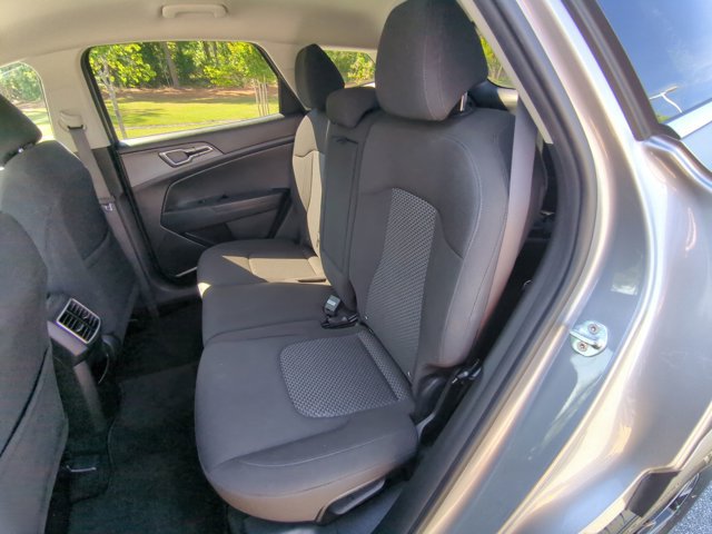 Used 2023 Kia Sportage LX AWD/4WD image 28